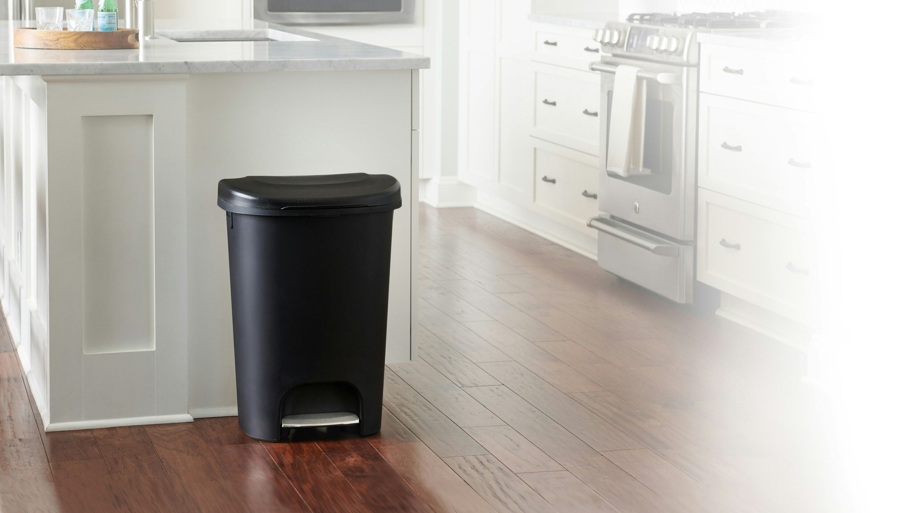 garbage receptacle garbage receptacle