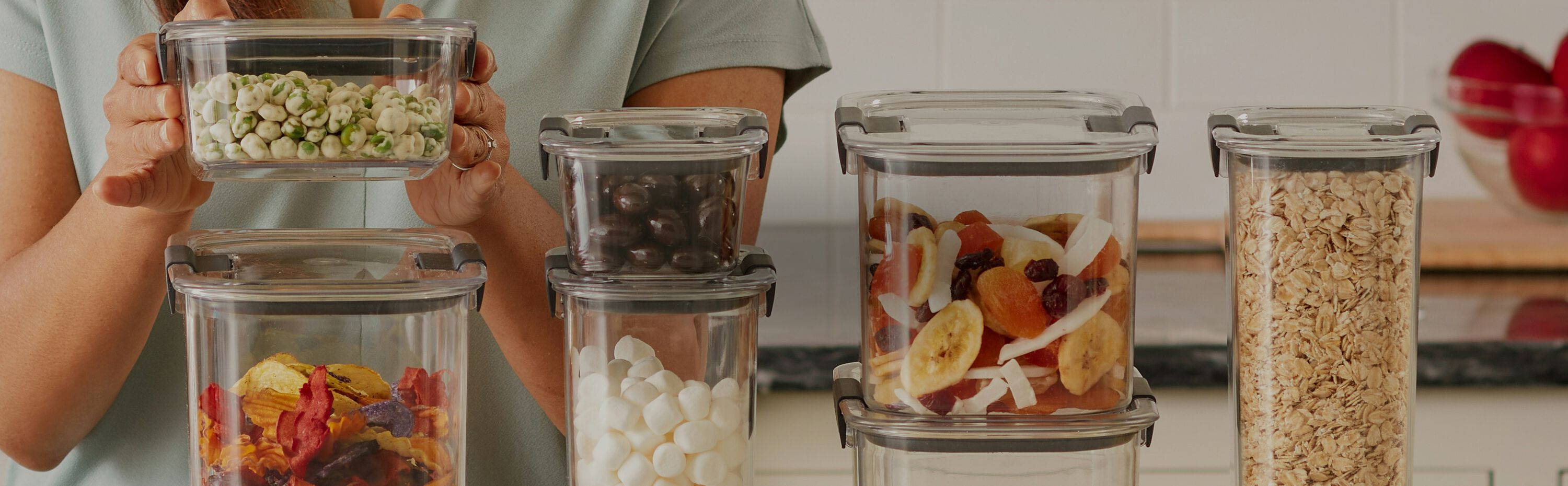 Clear containers with lids Clear containers with lids