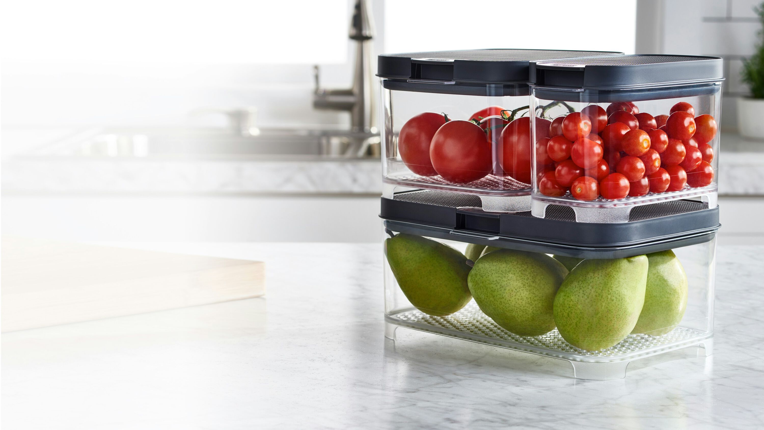 Rubbermaid FreshWorks countertop produce storage containers stacked Rubbermaid FreshWorks countertop produce storage containers stacked